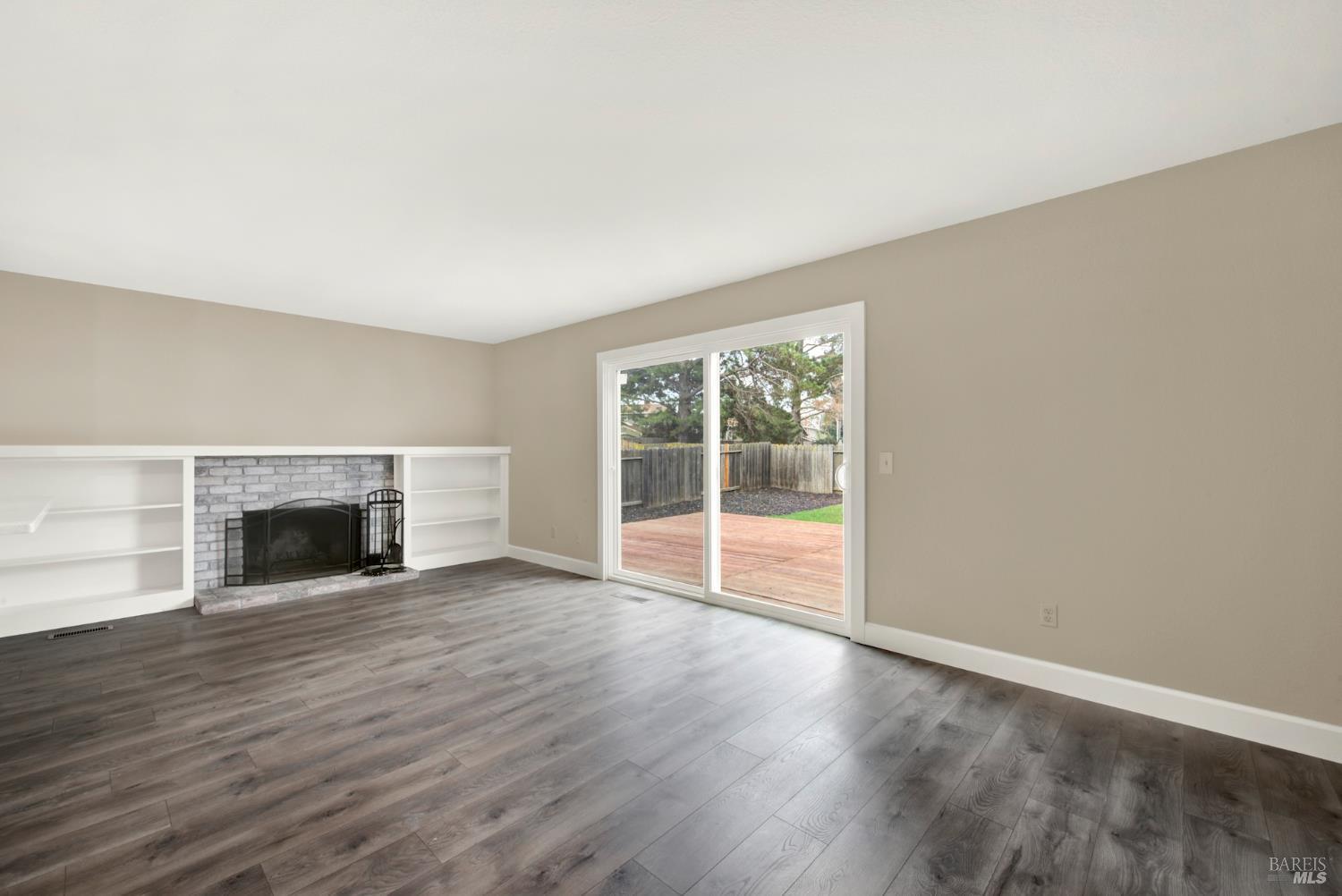 Detail Gallery Image 24 of 47 For 1437 Shelby Dr, Fairfield,  CA 94534 - 4 Beds | 2/1 Baths