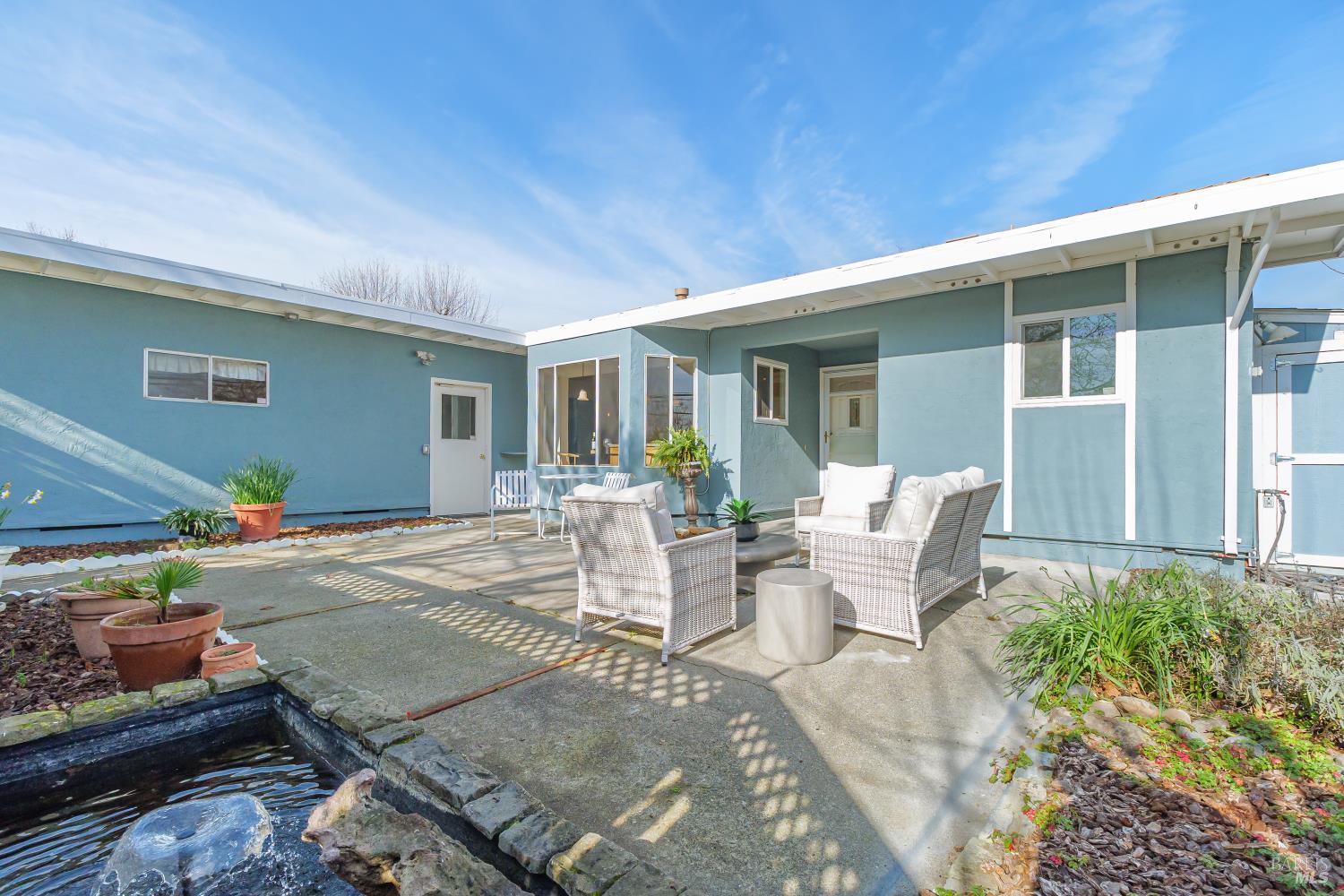 Detail Gallery Image 3 of 39 For 79 Temelec Cir, Sonoma,  CA 95476 - 3 Beds | 2 Baths