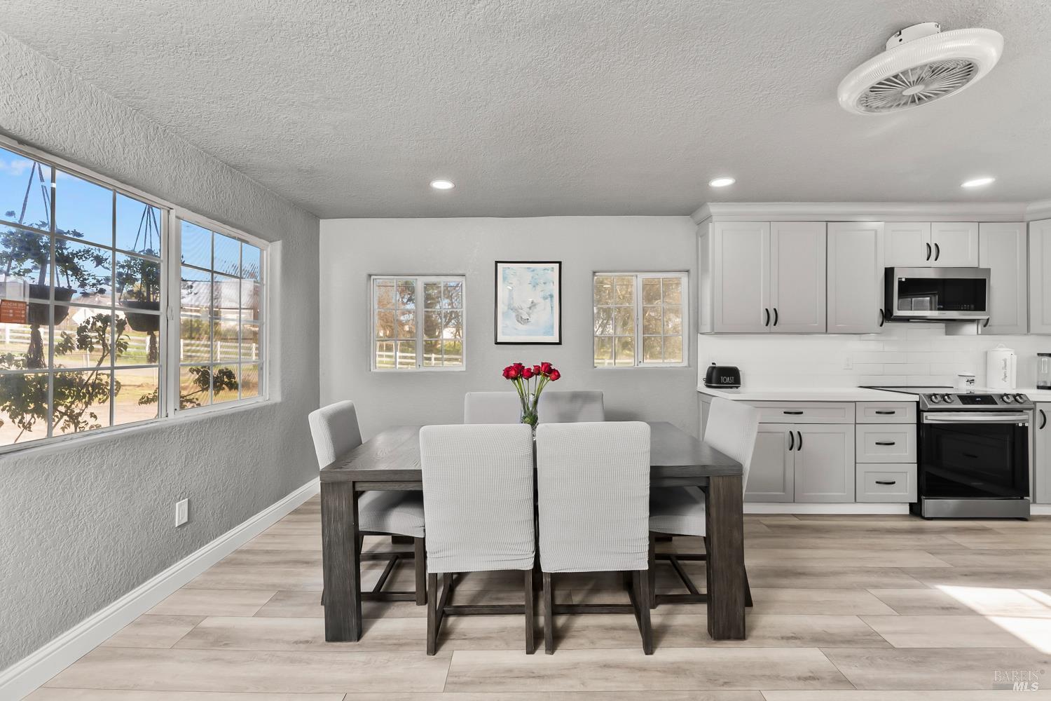 Detail Gallery Image 11 of 57 For 7461 Putman Rd, Vacaville,  CA 95688 - 3 Beds | 1 Baths