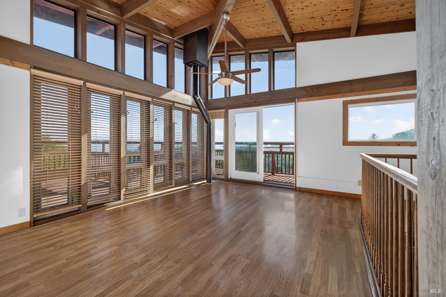 Detail Gallery Image 20 of 68 For 2299 Sobre Vista Rd, Sonoma,  CA 95476 - 3 Beds | 2/1 Baths