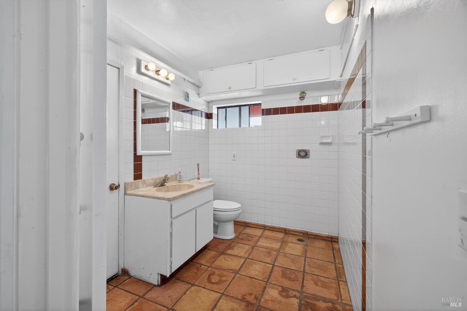 Detail Gallery Image 48 of 68 For 2299 Sobre Vista Rd, Sonoma,  CA 95476 - 3 Beds | 2/1 Baths