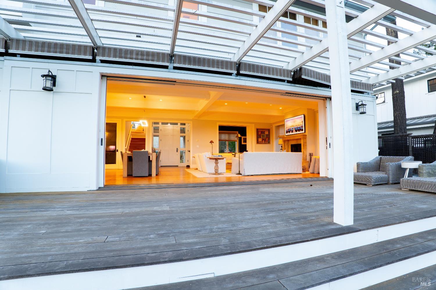 Detail Gallery Image 7 of 61 For 1135 Rutherford Rd, Rutherford,  CA 94558 - 4 Beds | 4 Baths