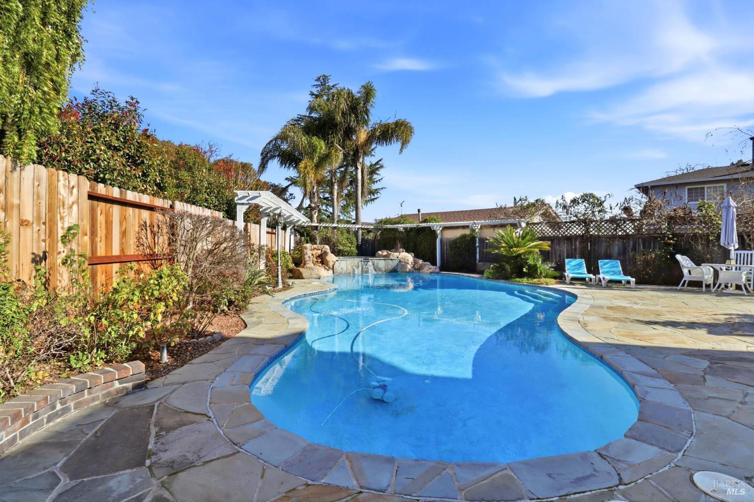 Detail Gallery Image 50 of 55 For 39 Erica Ct, Novato,  CA 94947 - 4 Beds | 3 Baths