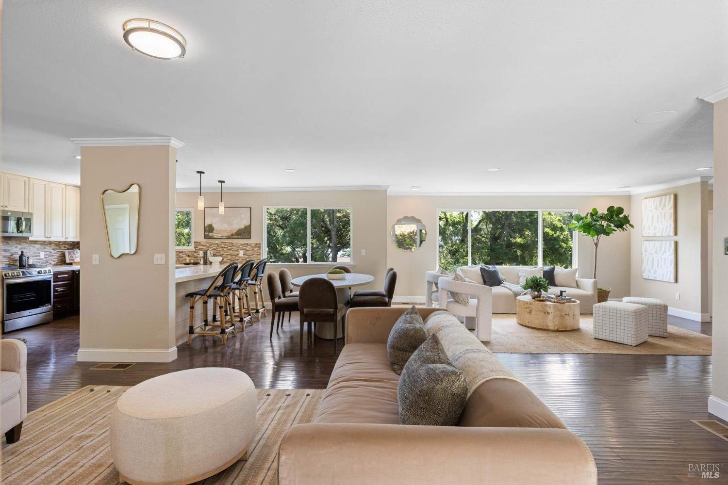 Detail Gallery Image 4 of 26 For 18970 Sweet William Ct, Sonoma,  CA 95476 - 3 Beds | 2 Baths