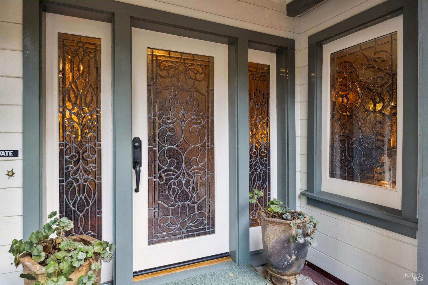 Detail Gallery Image 10 of 52 For 42 Grove St, San Rafael,  CA 94901 - – Beds | – Baths