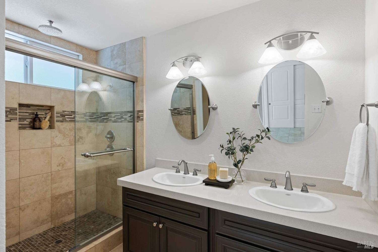 Detail Gallery Image 13 of 26 For 18970 Sweet William Ct, Sonoma,  CA 95476 - 3 Beds | 2 Baths