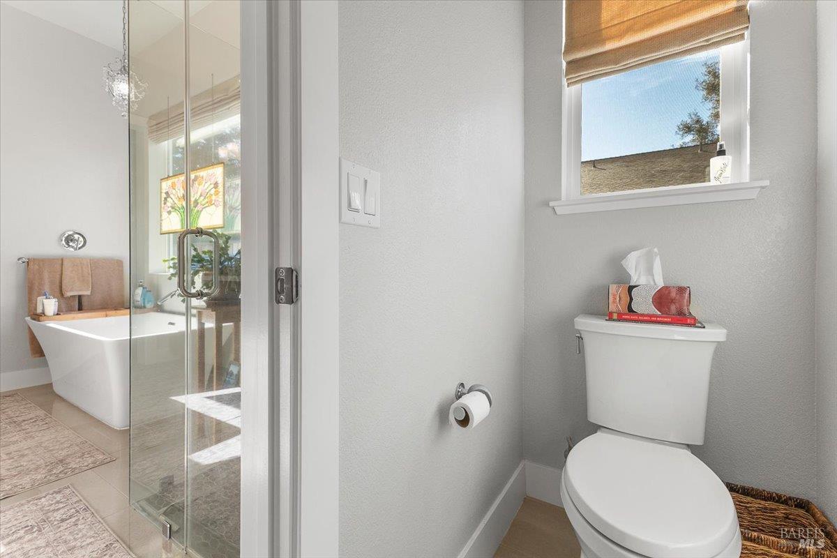 Detail Gallery Image 24 of 51 For 573 Misty Ct, Santa Rosa,  CA 95403 - 5 Beds | 3 Baths