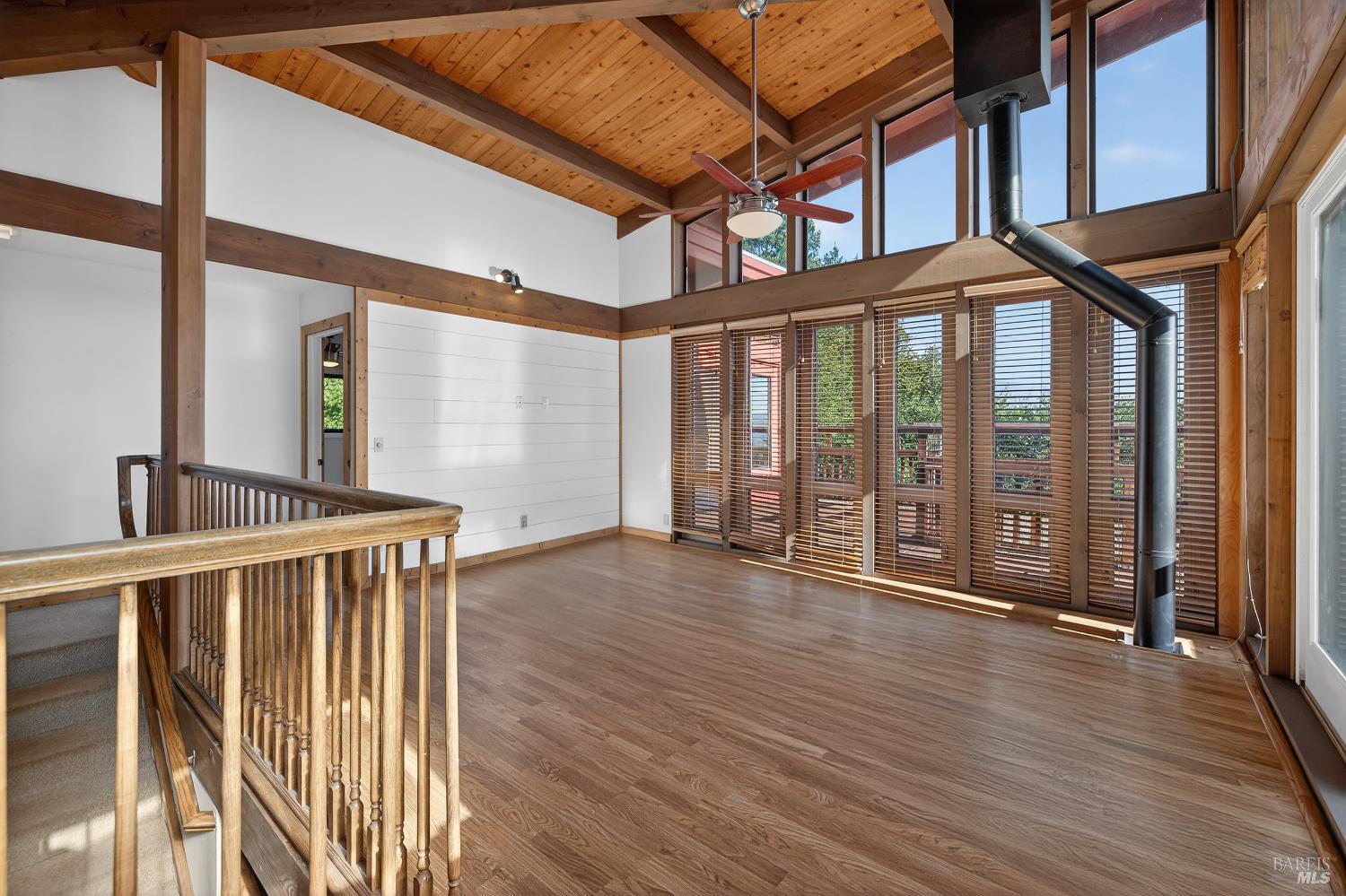 Detail Gallery Image 21 of 68 For 2299 Sobre Vista Rd, Sonoma,  CA 95476 - 3 Beds | 2/1 Baths