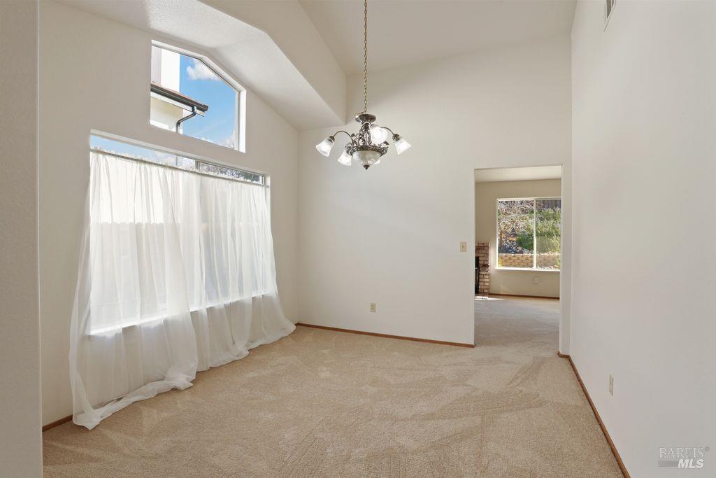 Detail Gallery Image 10 of 45 For 517 Britannia Dr, Vallejo,  CA 94591 - 3 Beds | 2 Baths