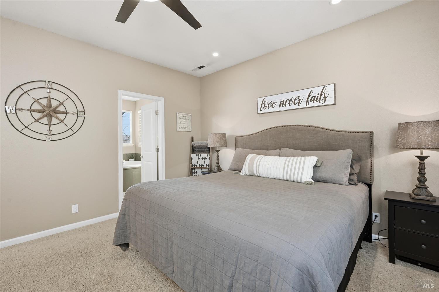 Detail Gallery Image 21 of 39 For 20158 Gold Flat Ct, Hidden Valley Lake,  CA 95467 - 4 Beds | 3 Baths