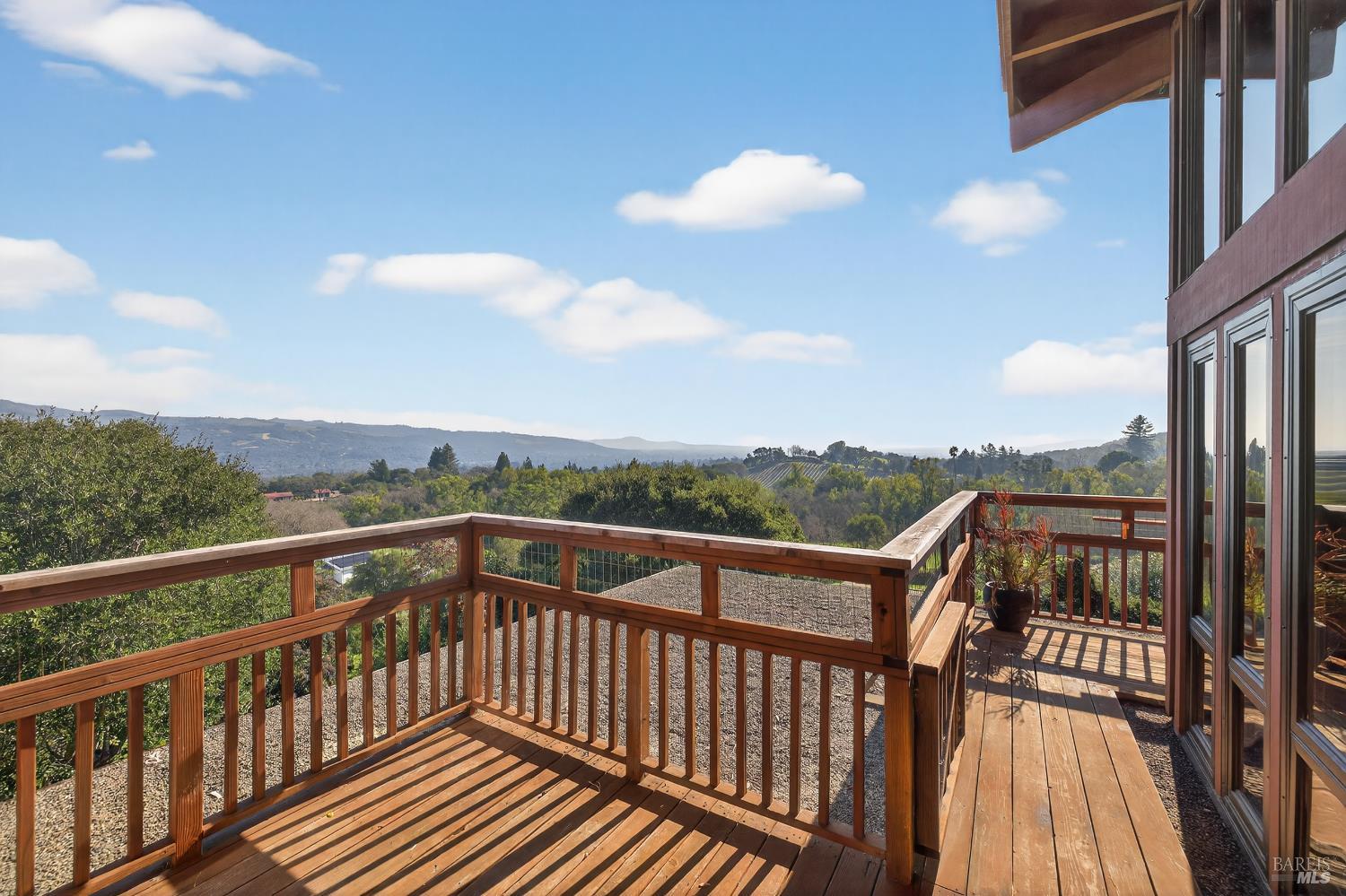 Detail Gallery Image 49 of 68 For 2299 Sobre Vista Rd, Sonoma,  CA 95476 - 3 Beds | 2/1 Baths