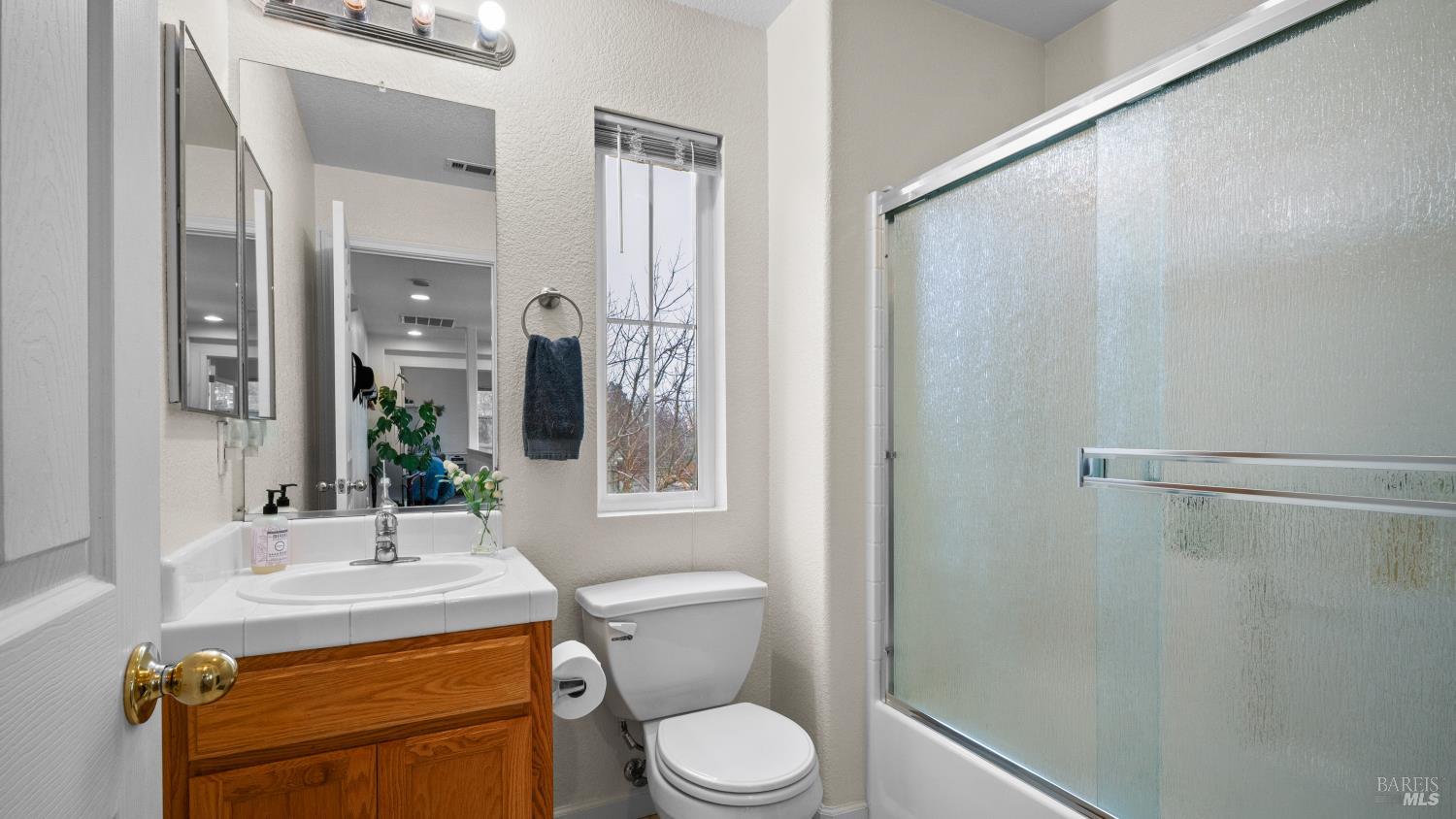 Detail Gallery Image 36 of 64 For 750 Harbor Park Dr, Suisun City,  CA 94585 - 3 Beds | 2/1 Baths