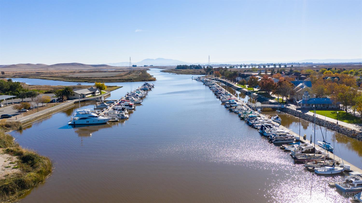 Detail Gallery Image 49 of 64 For 750 Harbor Park Dr, Suisun City,  CA 94585 - 3 Beds | 2/1 Baths