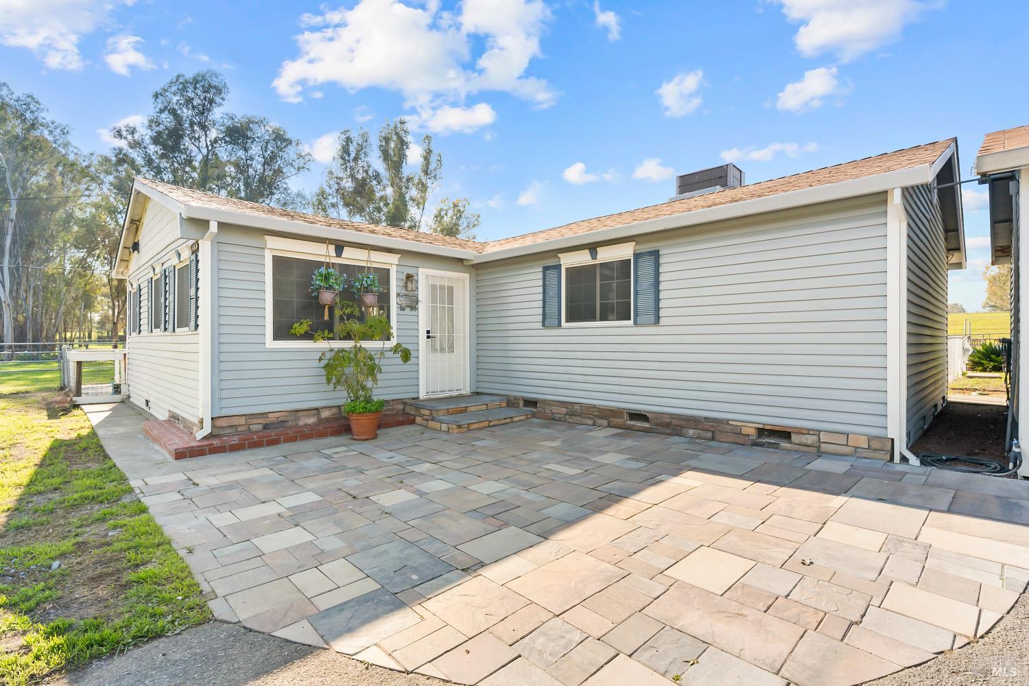 Detail Gallery Image 7 of 57 For 7461 Putman Rd, Vacaville,  CA 95688 - 3 Beds | 1 Baths