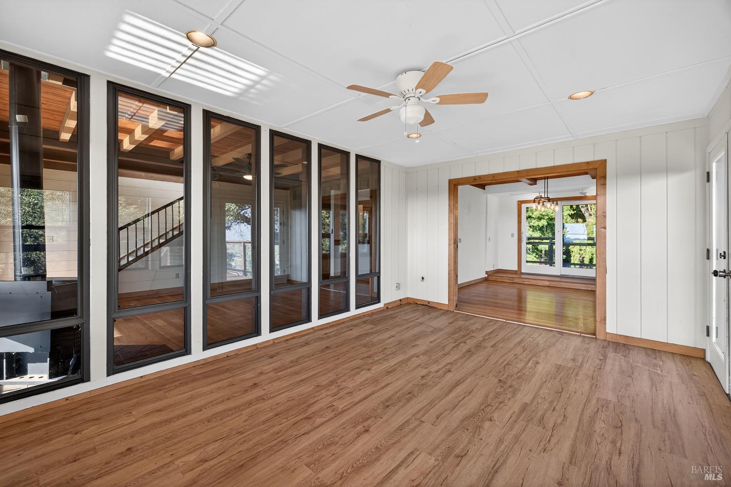 Detail Gallery Image 9 of 68 For 2299 Sobre Vista Rd, Sonoma,  CA 95476 - 3 Beds | 2/1 Baths