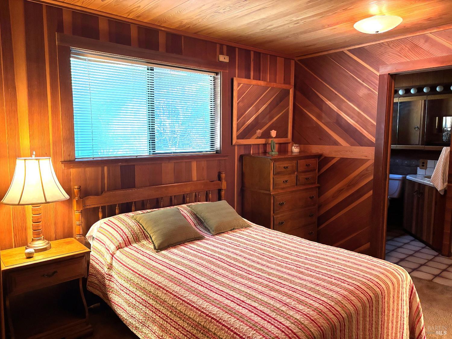 Detail Gallery Image 14 of 32 For 3680 Calistoga Rd, Santa Rosa,  CA 95404 - 2 Beds | 2 Baths