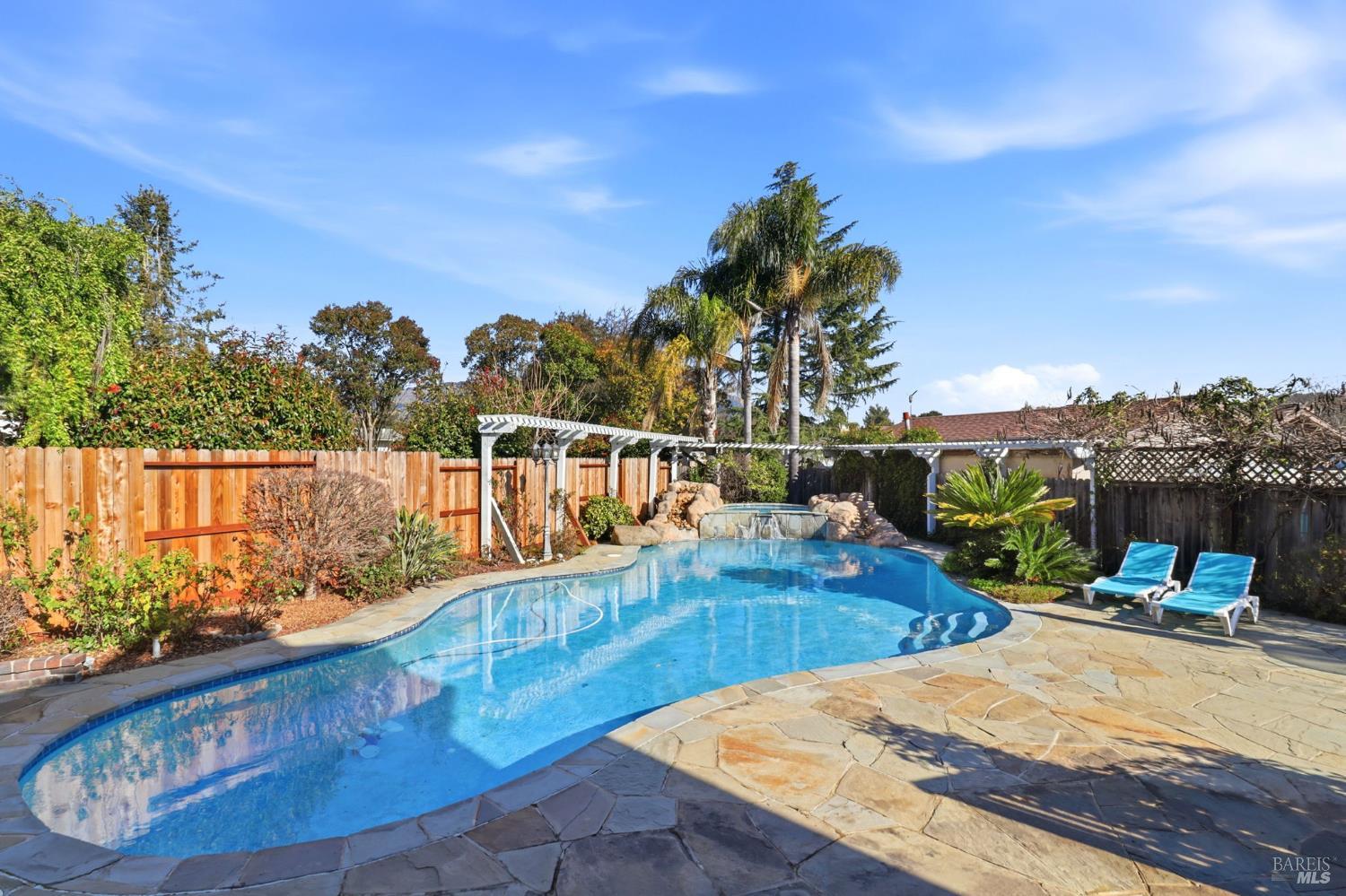 Detail Gallery Image 48 of 55 For 39 Erica Ct, Novato,  CA 94947 - 4 Beds | 3 Baths