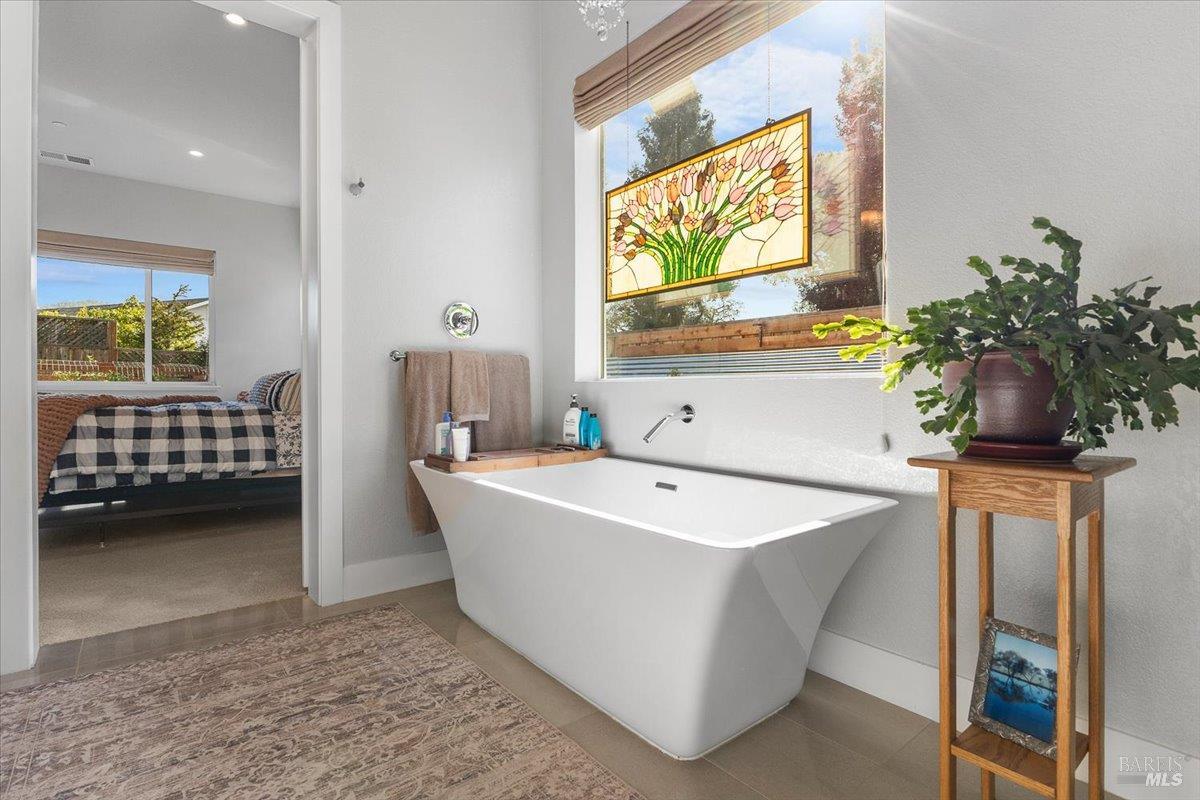 Detail Gallery Image 25 of 51 For 573 Misty Ct, Santa Rosa,  CA 95403 - 5 Beds | 3 Baths