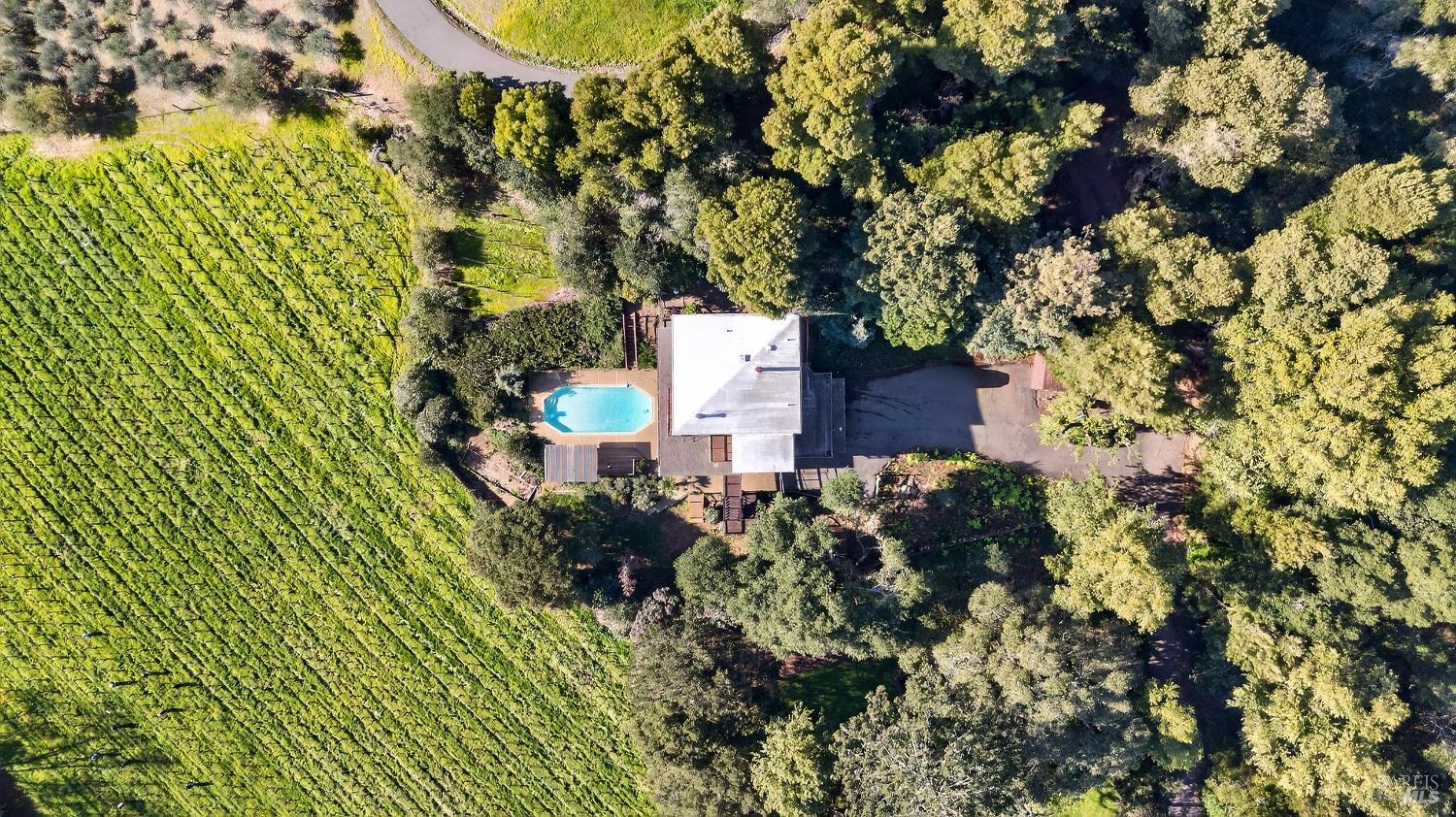 Detail Gallery Image 66 of 68 For 2299 Sobre Vista Rd, Sonoma,  CA 95476 - 3 Beds | 2/1 Baths