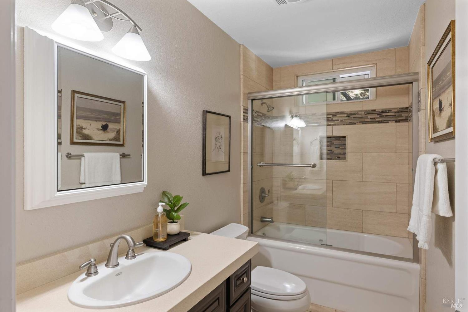 Detail Gallery Image 16 of 26 For 18970 Sweet William Ct, Sonoma,  CA 95476 - 3 Beds | 2 Baths