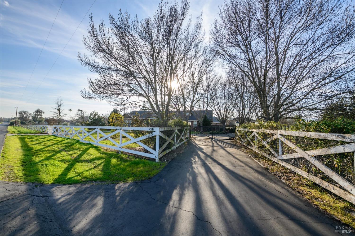 Detail Gallery Image 4 of 79 For 7961 Charlotte Ln, Vacaville,  CA 95688 - 3 Beds | 2 Baths