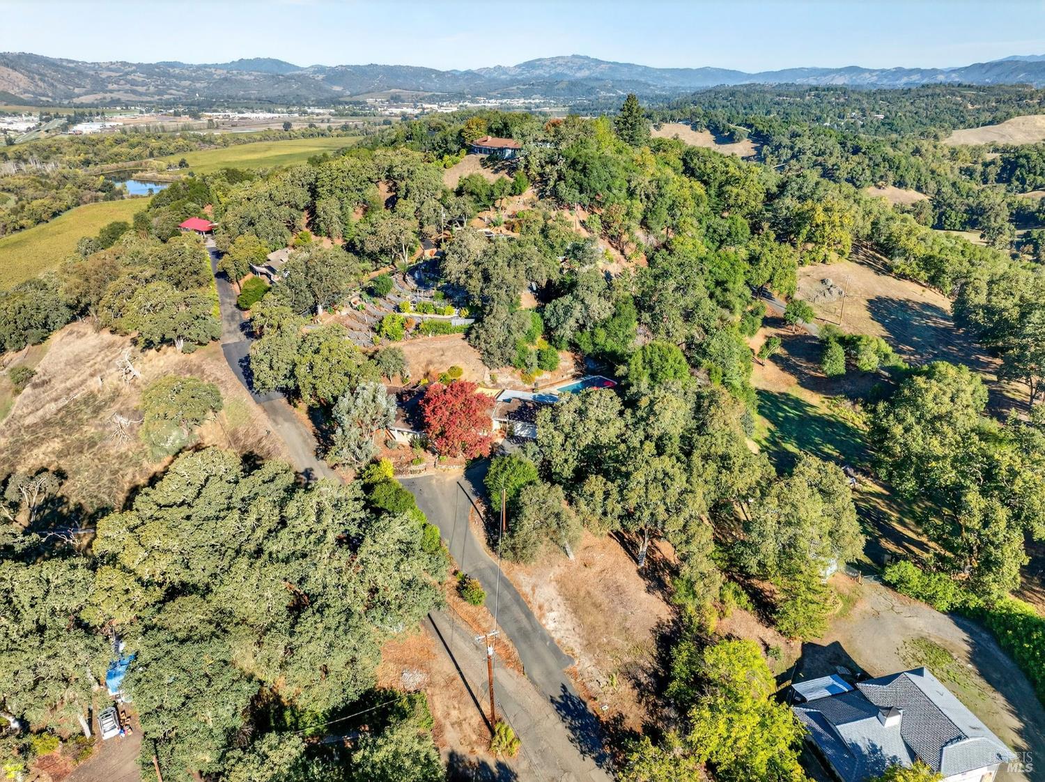 Detail Gallery Image 15 of 76 For 351 View Dr, Ukiah,  CA 95482 - 4 Beds | 3 Baths