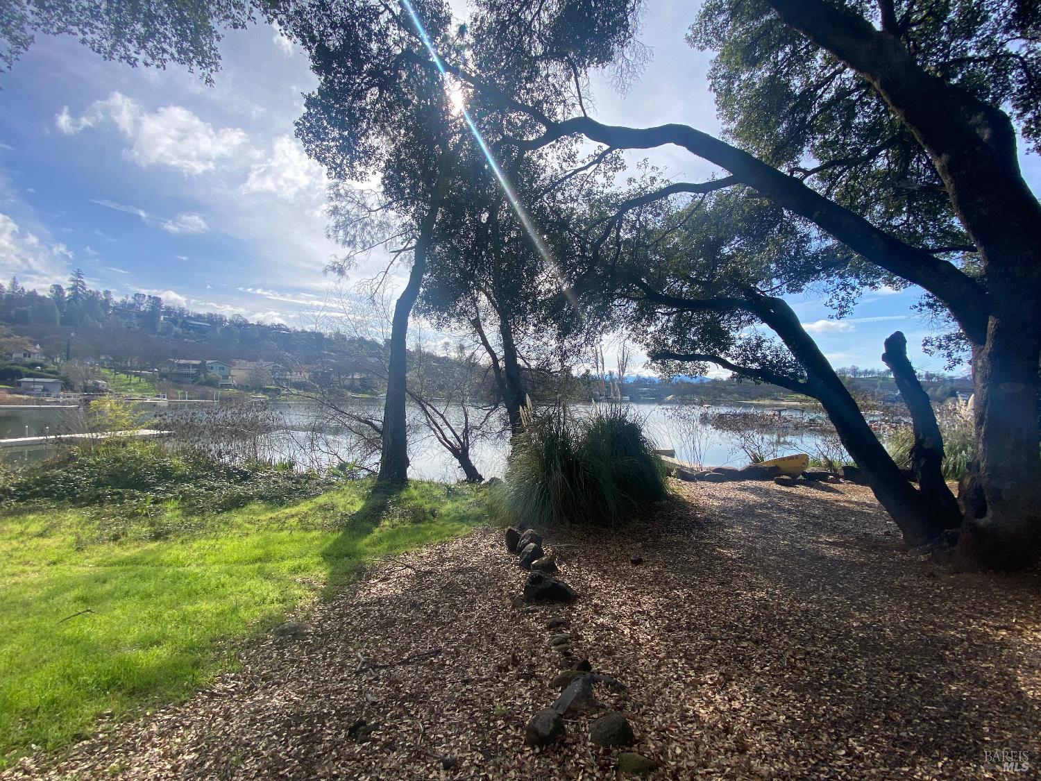 Detail Gallery Image 4 of 6 For 18879 N Shore Dr, Hidden Valley Lake,  CA 95467 - – Beds | – Baths