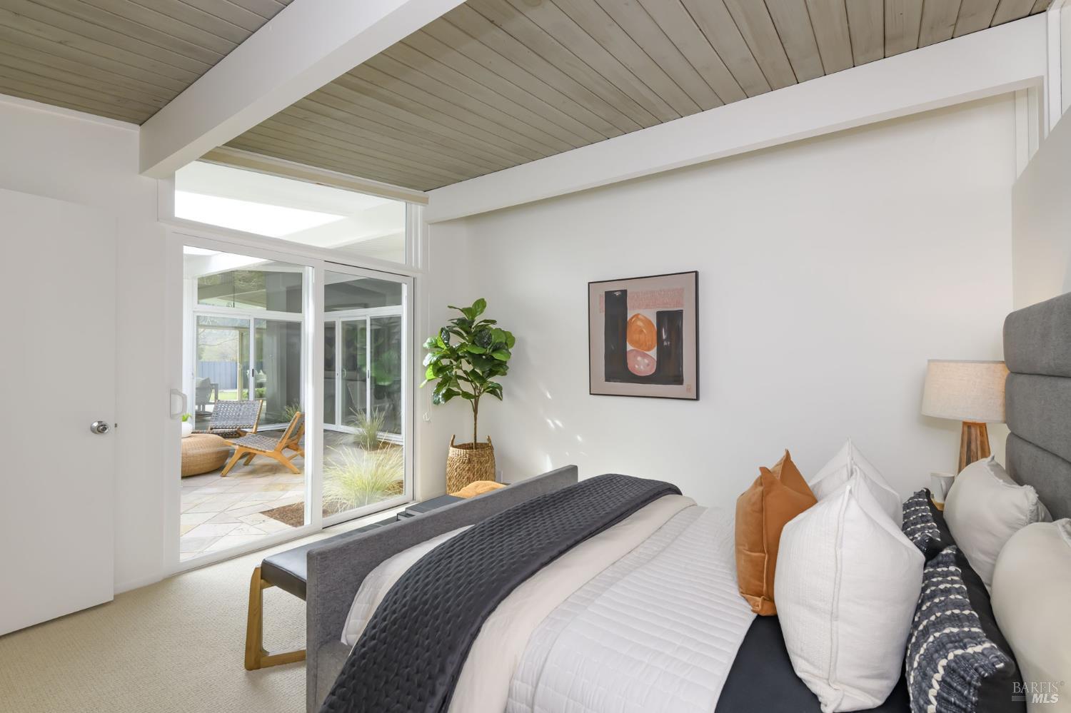 Detail Gallery Image 29 of 42 For 31 Mount Foraker Dr, San Rafael,  CA 94903 - 4 Beds | 2 Baths