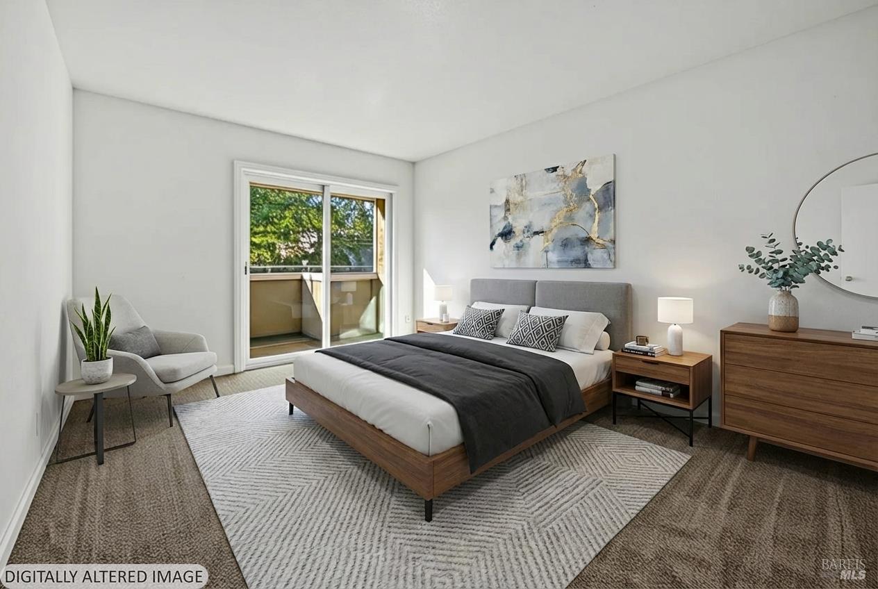 Detail Gallery Image 4 of 30 For 2125 W Steele Ln, Santa Rosa,  CA 95403 - 2 Beds | 1/1 Baths