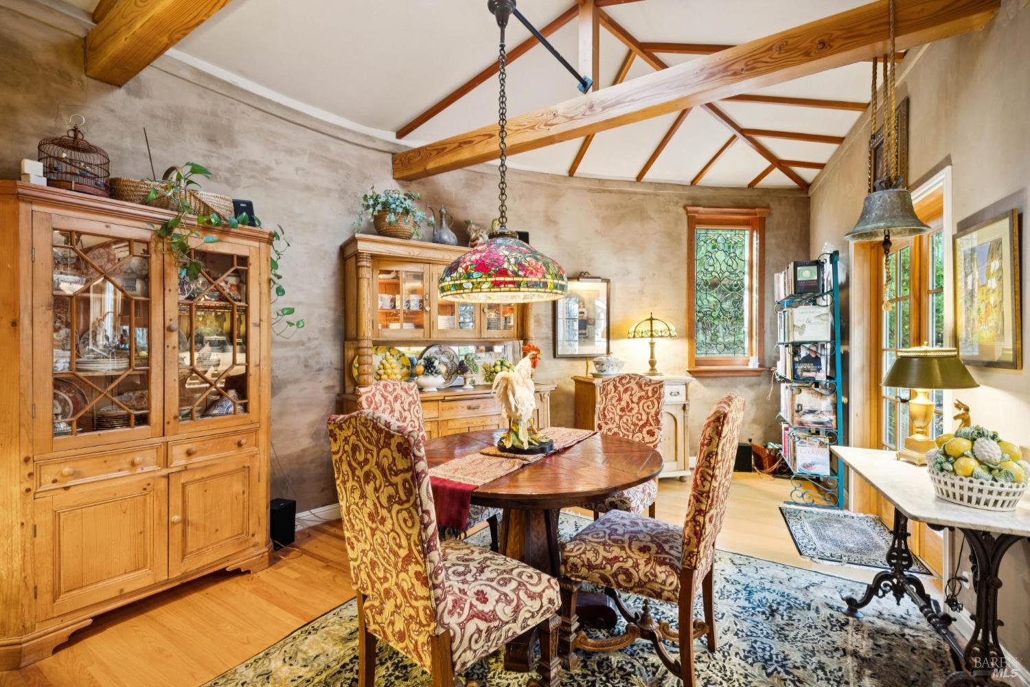 Detail Gallery Image 6 of 52 For 42 Grove St, San Rafael,  CA 94901 - – Beds | – Baths