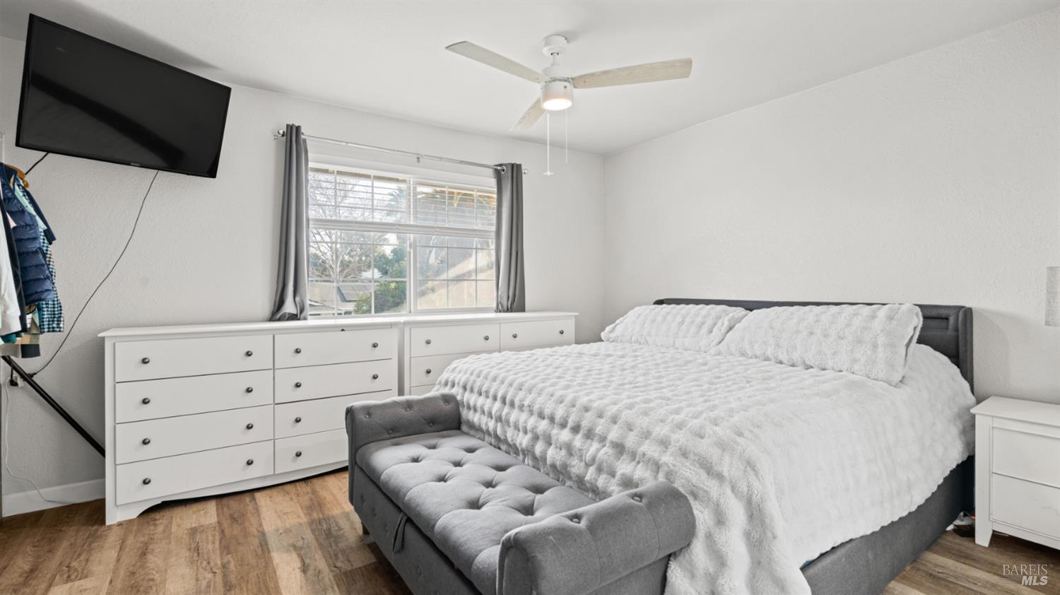 Detail Gallery Image 27 of 40 For 119 Mesa Ct, Vacaville,  CA 95687 - 4 Beds | 2/1 Baths