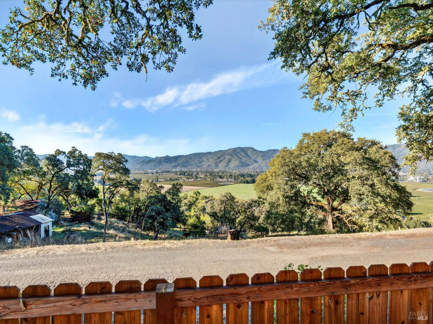Detail Gallery Image 70 of 76 For 351 View Dr, Ukiah,  CA 95482 - 4 Beds | 3 Baths