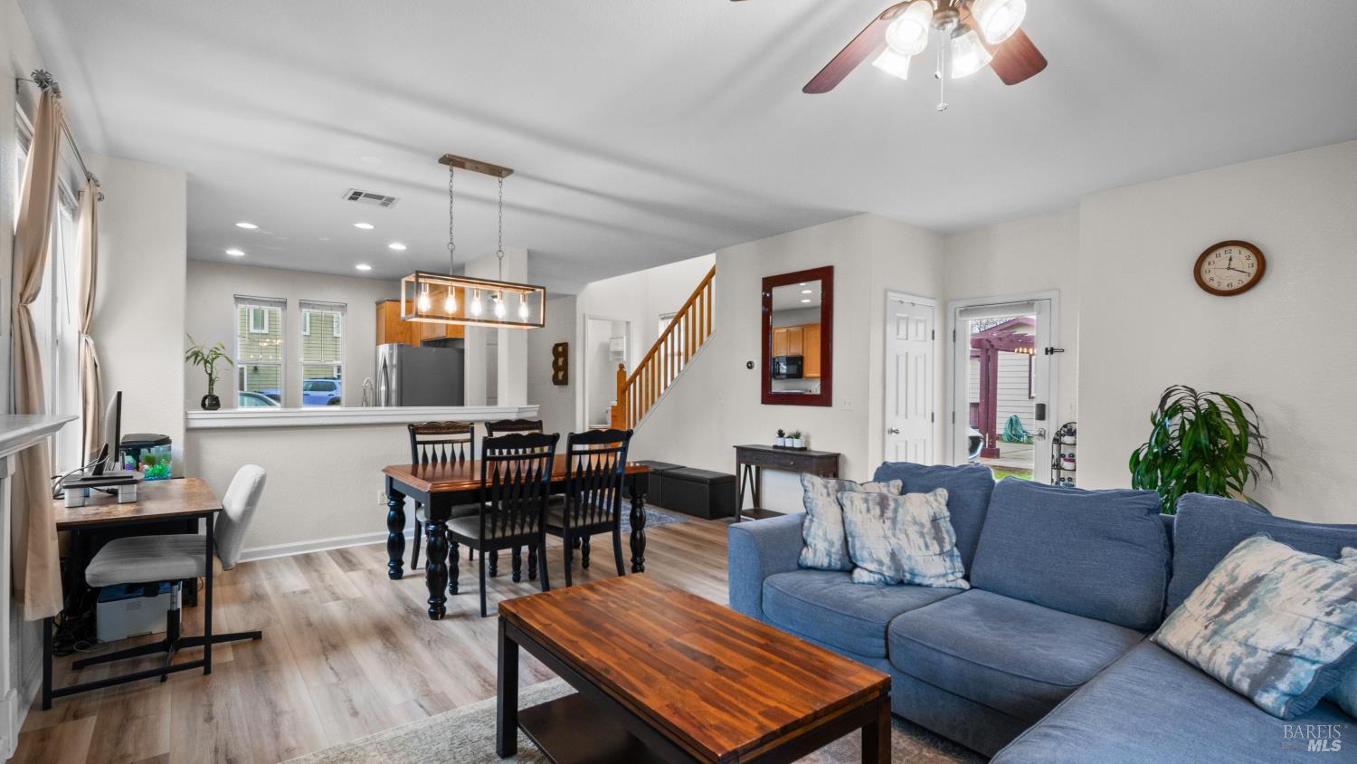 Detail Gallery Image 13 of 64 For 750 Harbor Park Dr, Suisun City,  CA 94585 - 3 Beds | 2/1 Baths