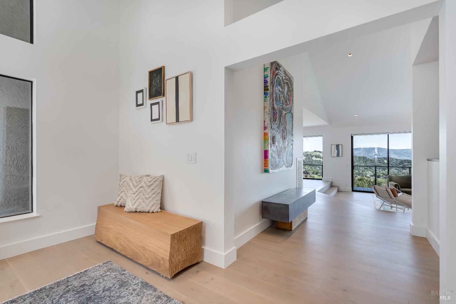 Detail Gallery Image 5 of 53 For 19185 Mesquite Ct, Sonoma,  CA 95476 - 4 Beds | 3/1 Baths