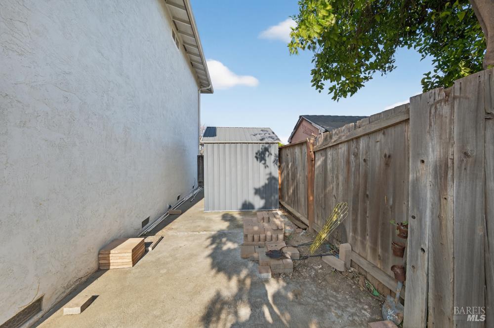 Detail Gallery Image 47 of 53 For 1355 W F St, Dixon,  CA 95620 - 4 Beds | 2/1 Baths