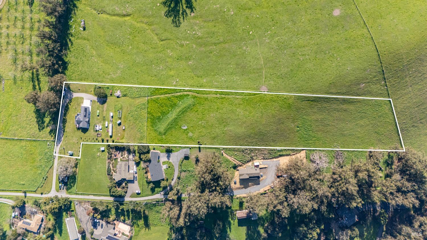 Detail Gallery Image 14 of 48 For 268 Eucalyptus Rd, Petaluma,  CA 94952 - 2 Beds | 2 Baths