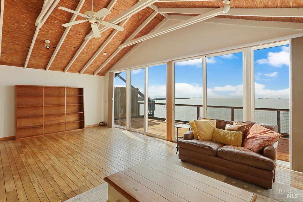 Detail Gallery Image 20 of 57 For 34 Sandy Beach Rd, Vallejo,  CA 94590 - 2 Beds | 2 Baths