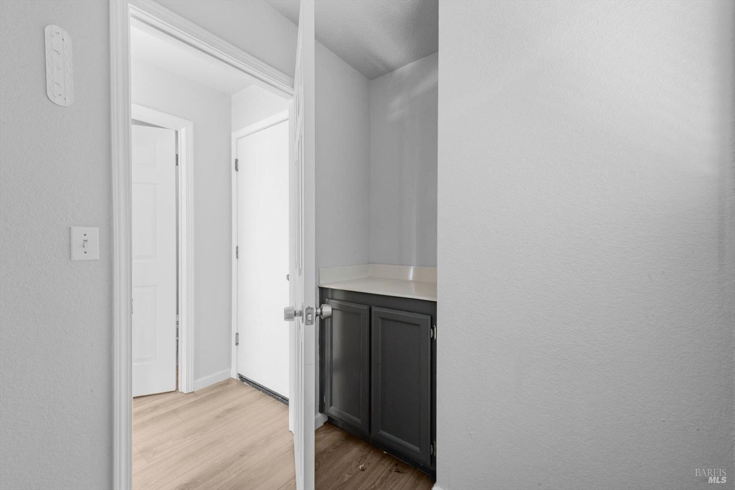 Detail Gallery Image 34 of 47 For 250 Somerville Dr, Vacaville,  CA 95687 - 4 Beds | 2/1 Baths