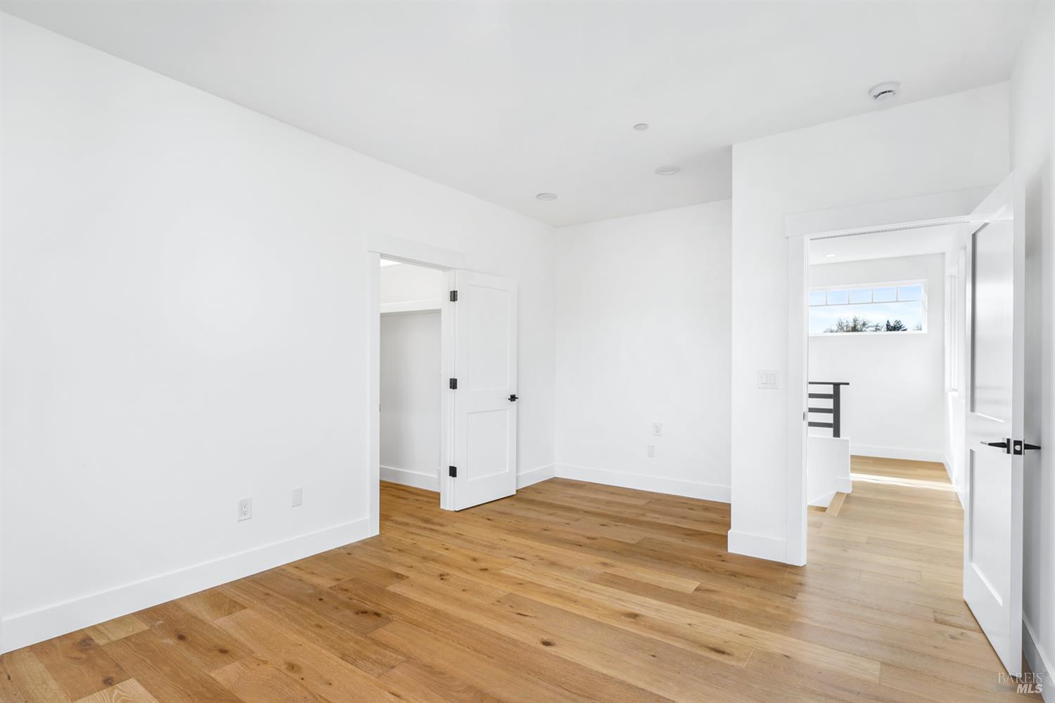 Detail Gallery Image 14 of 28 For 320 Cecile Ct, Napa,  CA 94558 - 3 Beds | 2/1 Baths