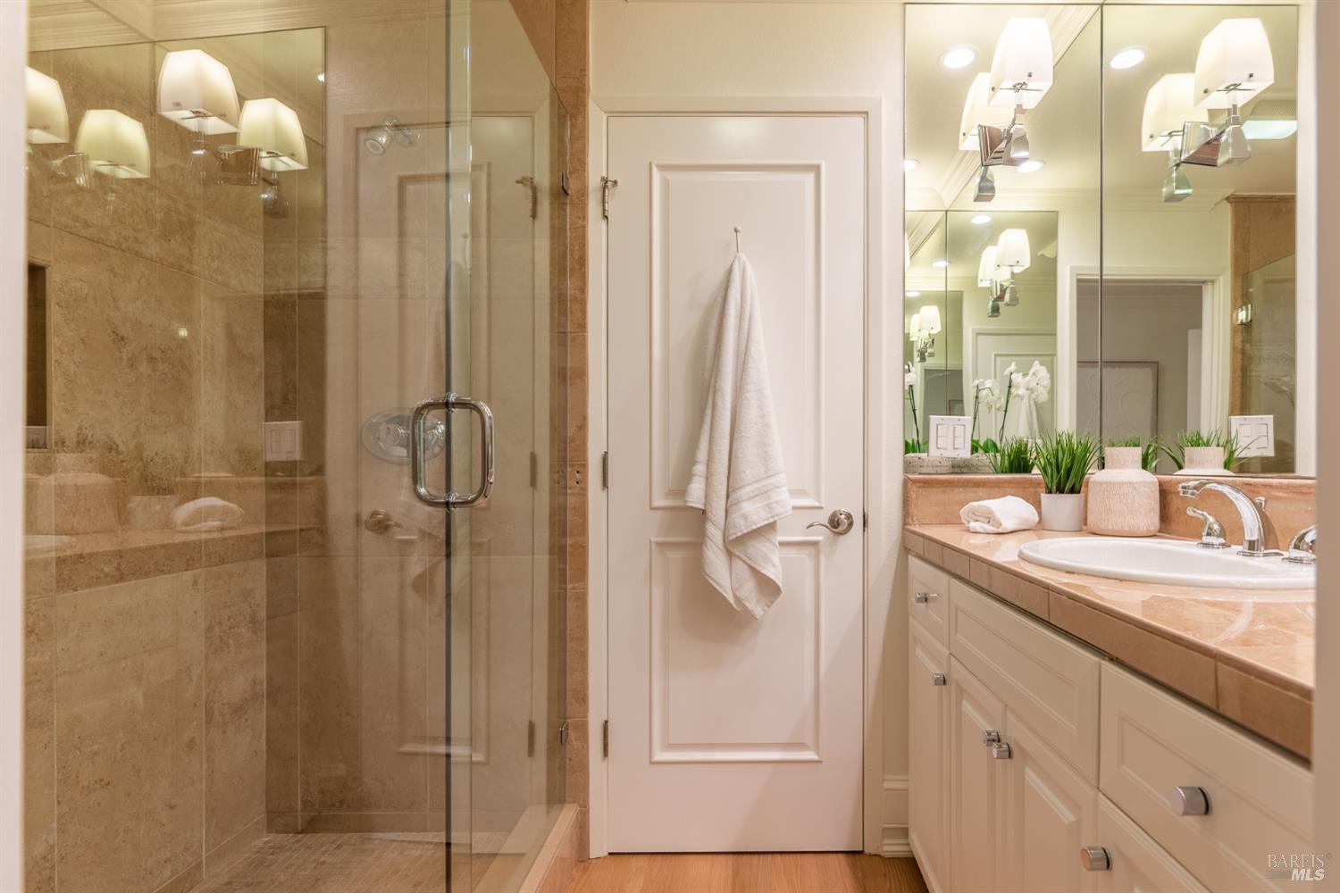 Detail Gallery Image 19 of 46 For 136 Peacock Dr, San Rafael,  CA 94901 - 4 Beds | 2 Baths