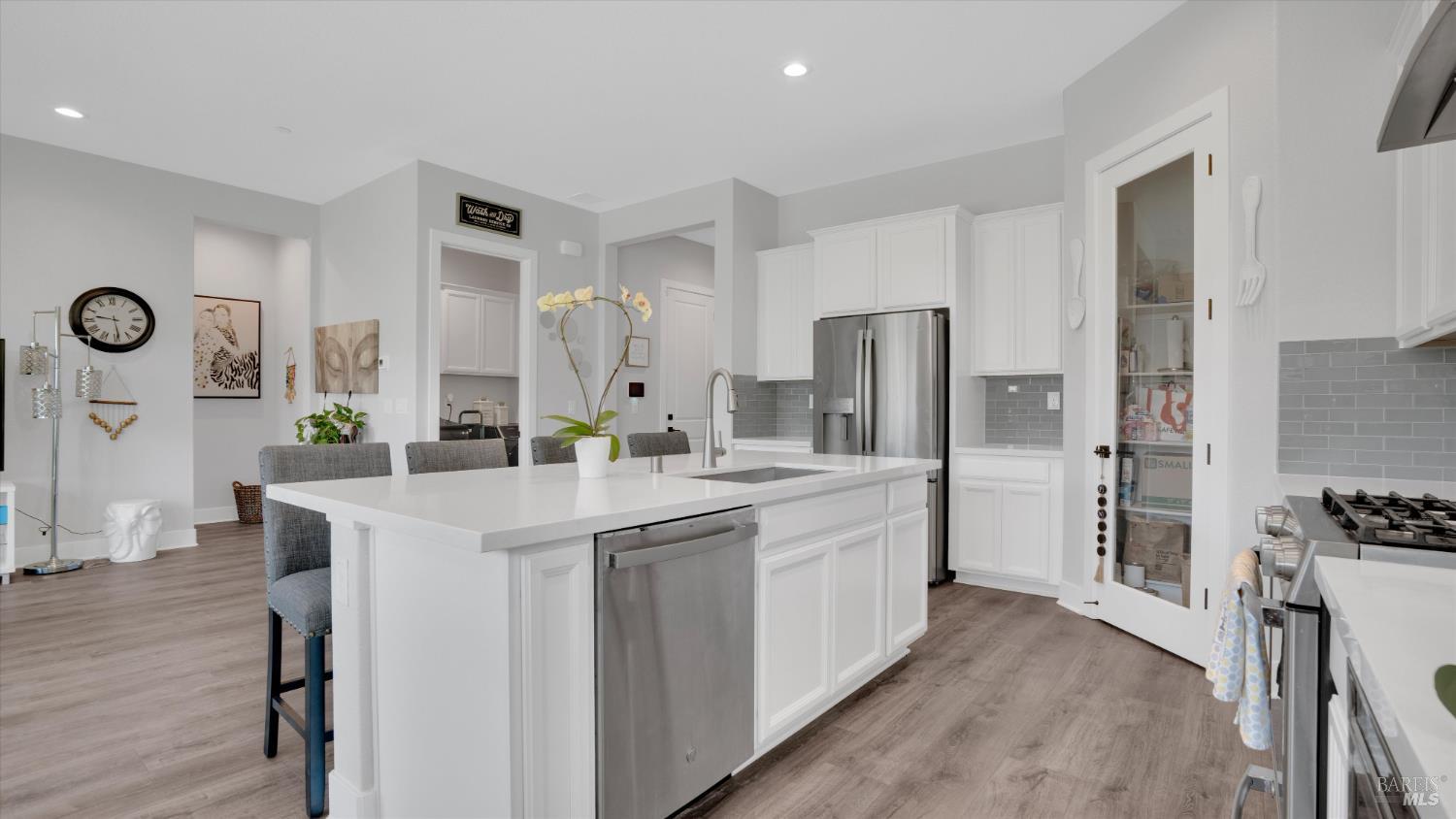 Detail Gallery Image 13 of 33 For 2018 Spirea Ct, Vacaville,  CA 95687 - 3 Beds | 2 Baths