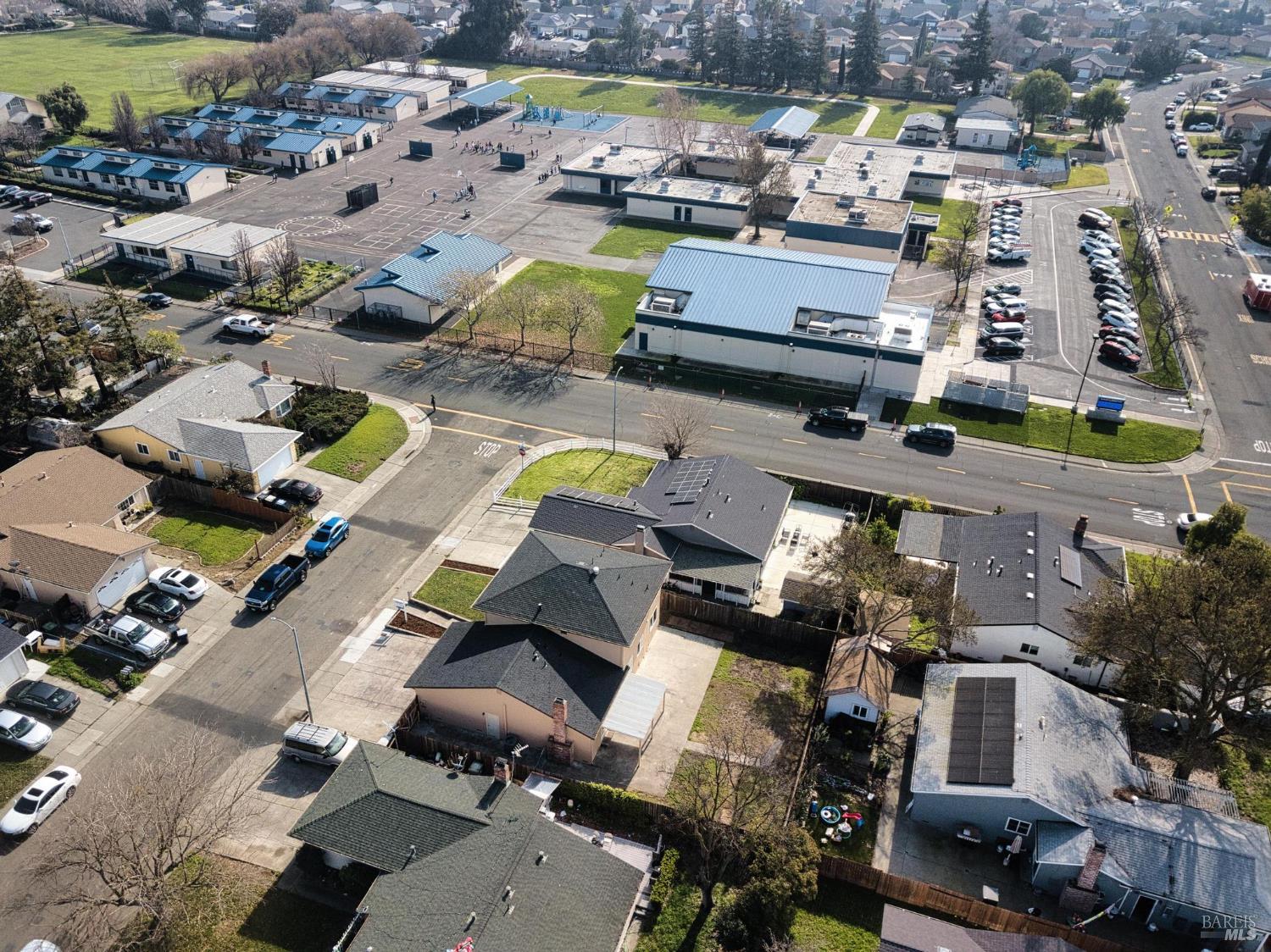 Detail Gallery Image 35 of 37 For 802 Tree Duck Way, Suisun City,  CA 94585 - 4 Beds | 2/1 Baths