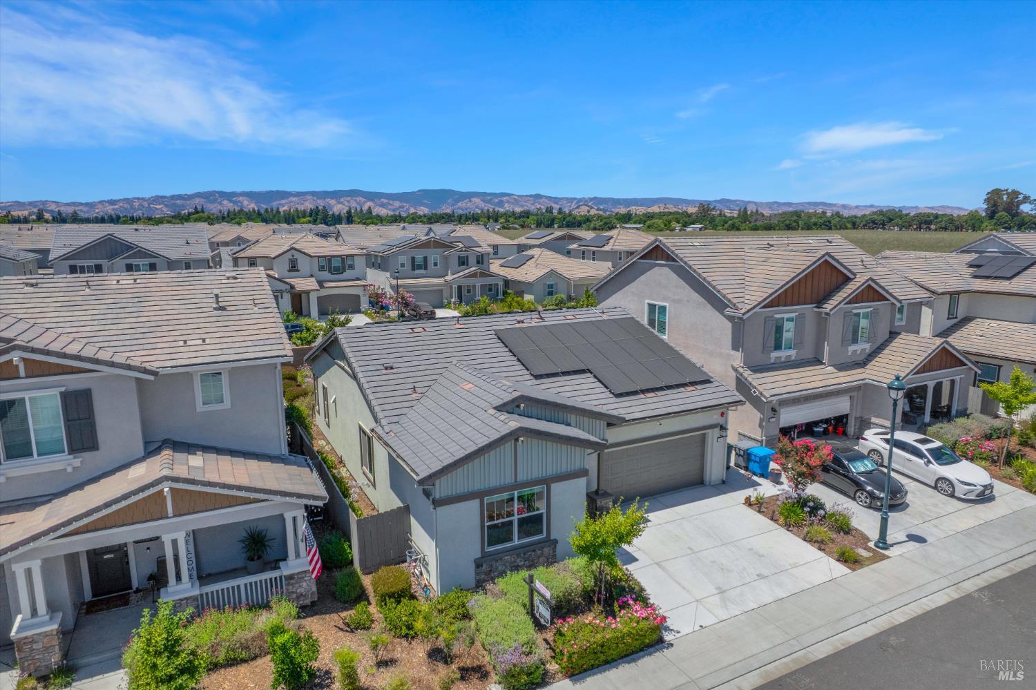 Detail Gallery Image 6 of 33 For 2018 Spirea Ct, Vacaville,  CA 95687 - 3 Beds | 2 Baths