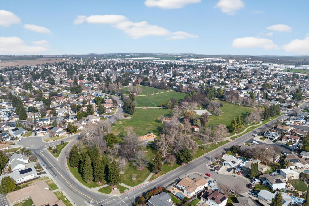 Detail Gallery Image 53 of 53 For 1355 W F St, Dixon,  CA 95620 - 4 Beds | 2/1 Baths