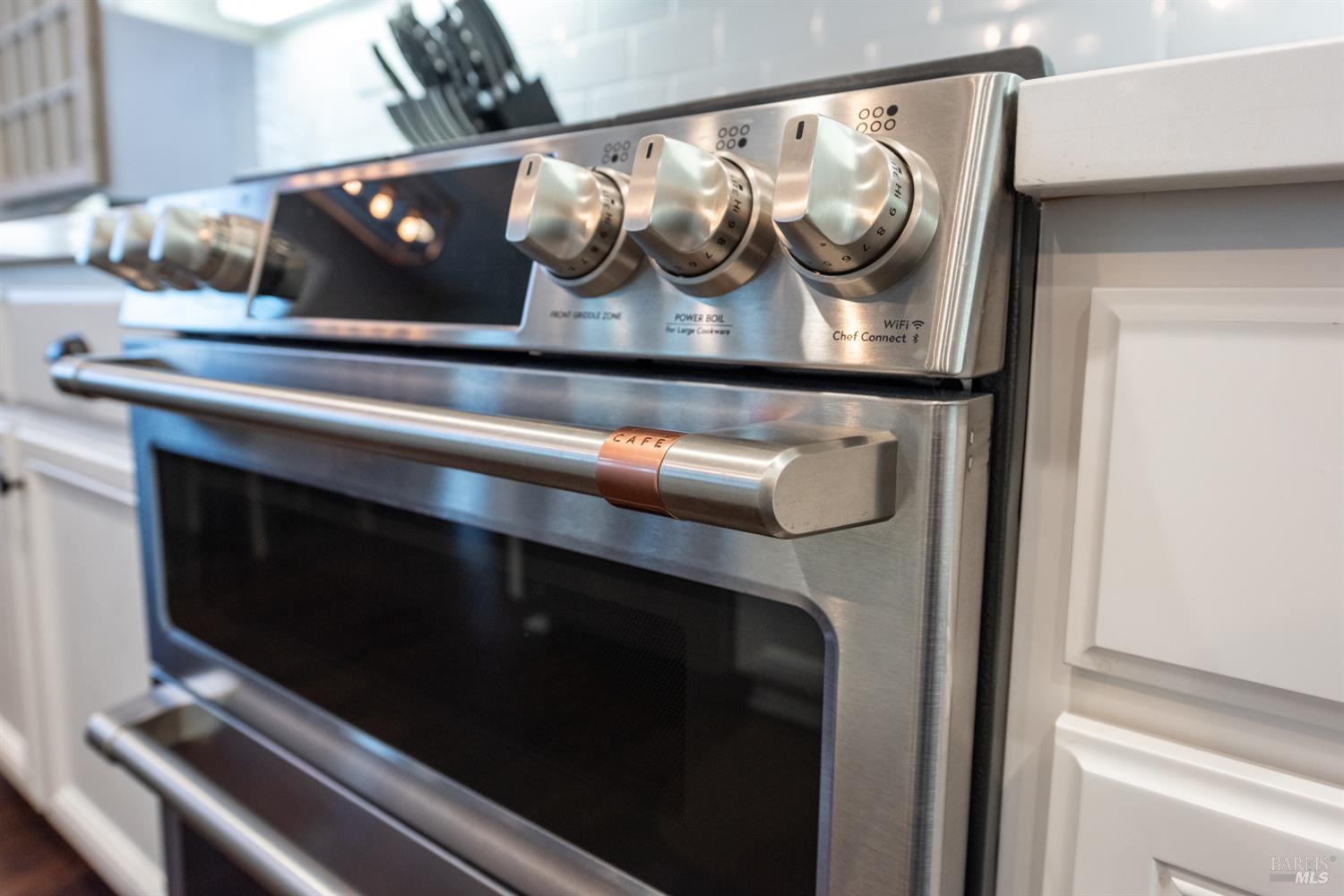 Detail Gallery Image 5 of 41 For 5453 Kaitlyn Pl, Rohnert Park,  CA 94928 - 4 Beds | 3 Baths