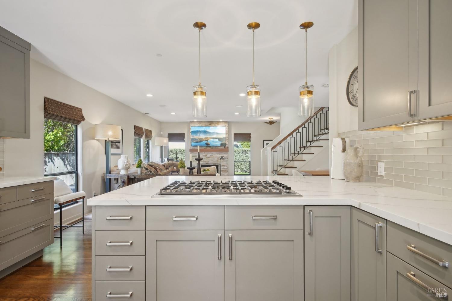 Detail Gallery Image 19 of 50 For 183 France St, Sonoma,  CA 95476 - 4 Beds | 3 Baths