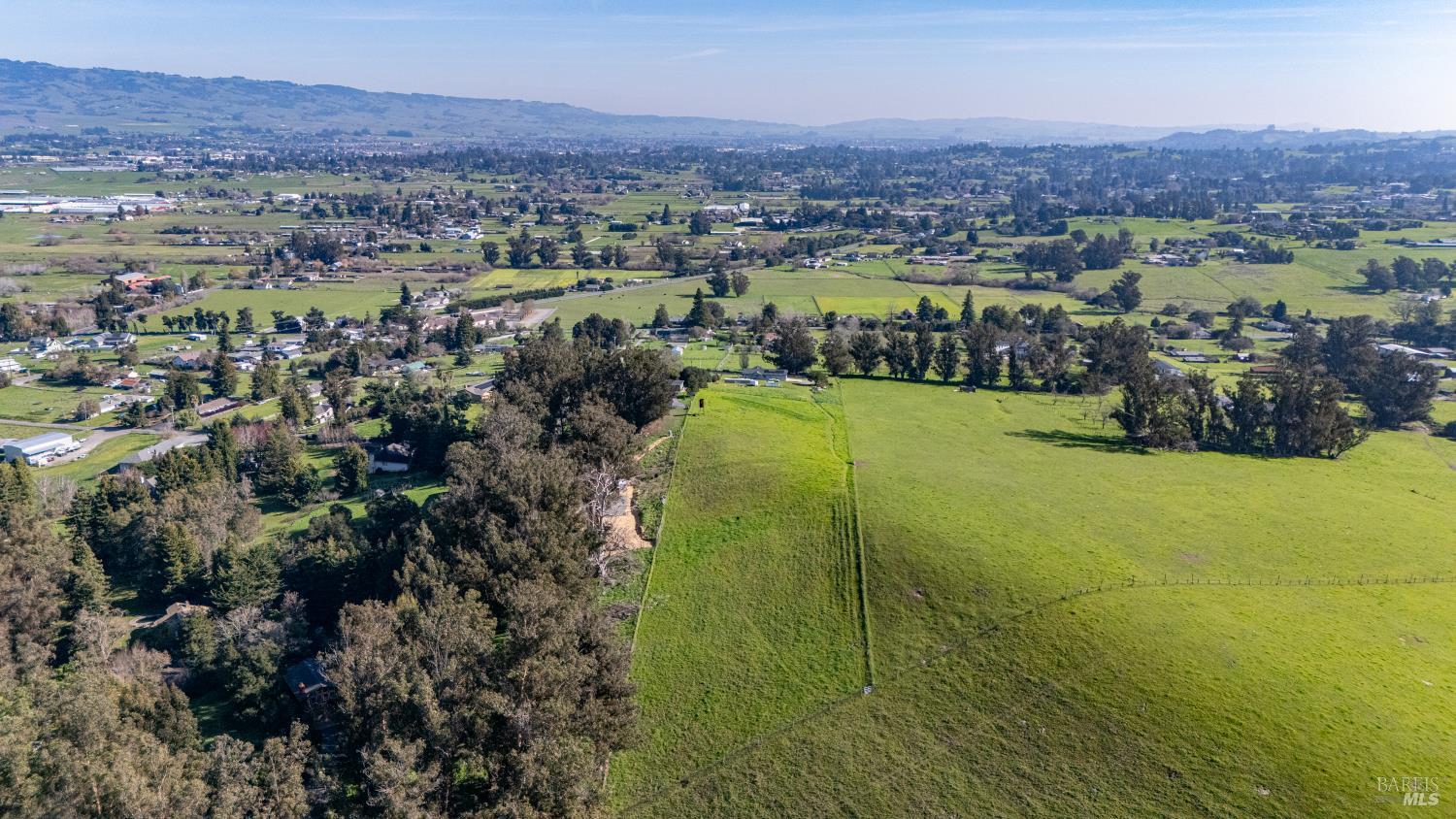 Detail Gallery Image 12 of 48 For 268 Eucalyptus Rd, Petaluma,  CA 94952 - 2 Beds | 2 Baths