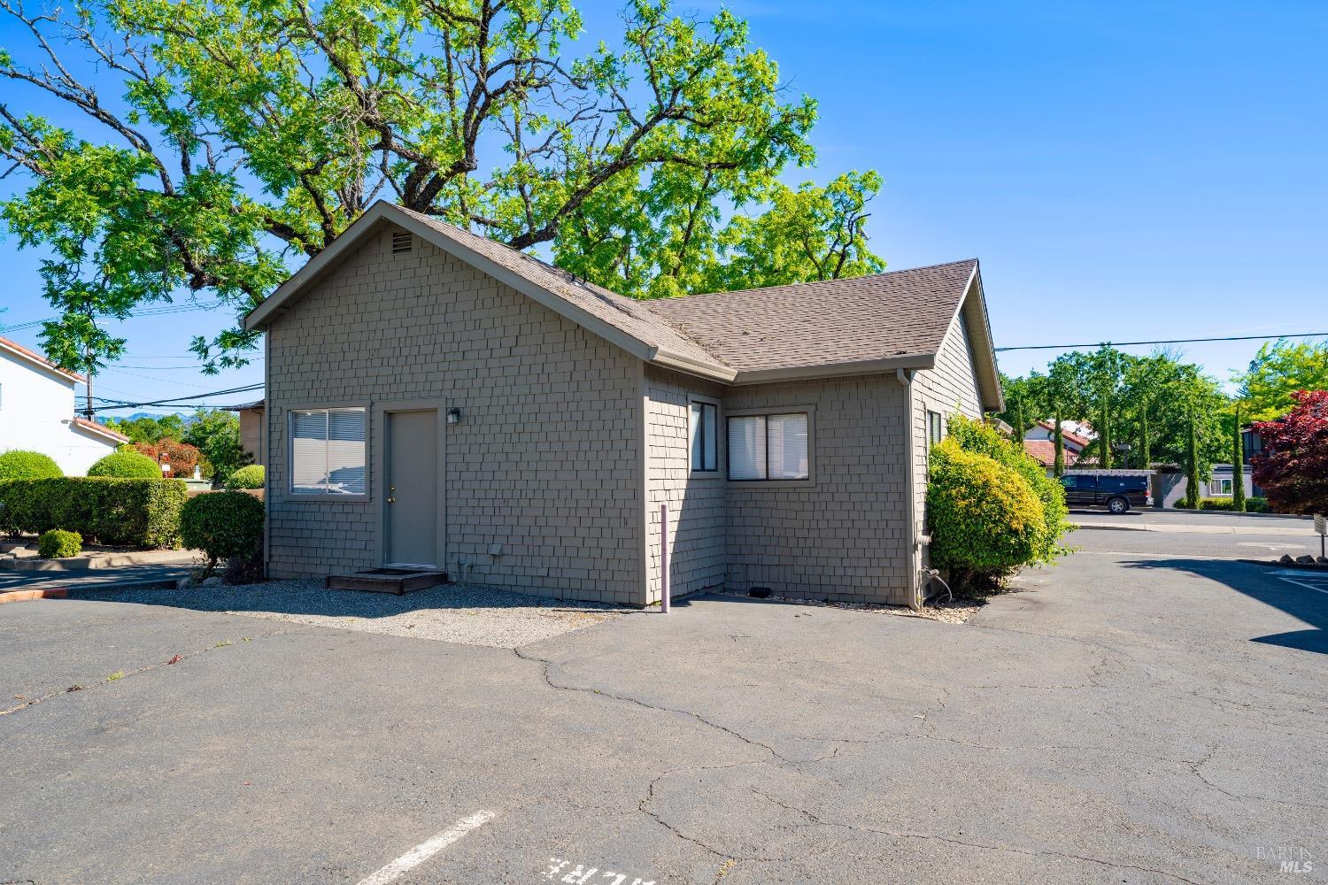 Detail Gallery Image 20 of 24 For 1104 Adams St, Saint Helena,  CA 94574 - – Beds | – Baths