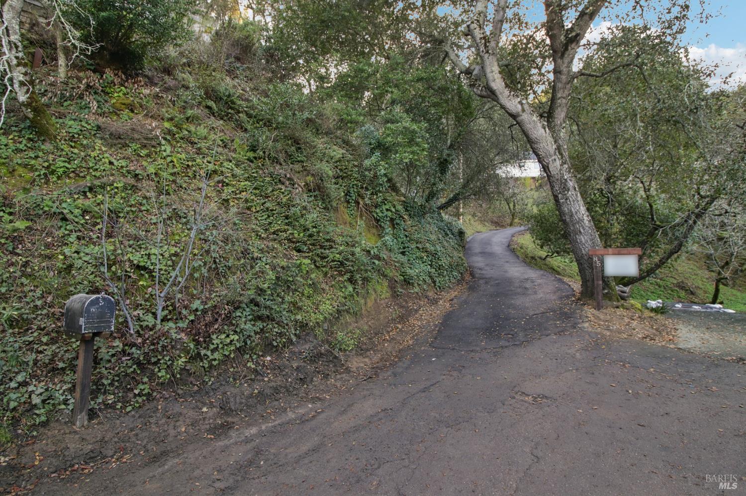 Detail Gallery Image 5 of 69 For 85 La Encinal Unkn, Orinda,  CA 94563 - 2 Beds | 1/1 Baths