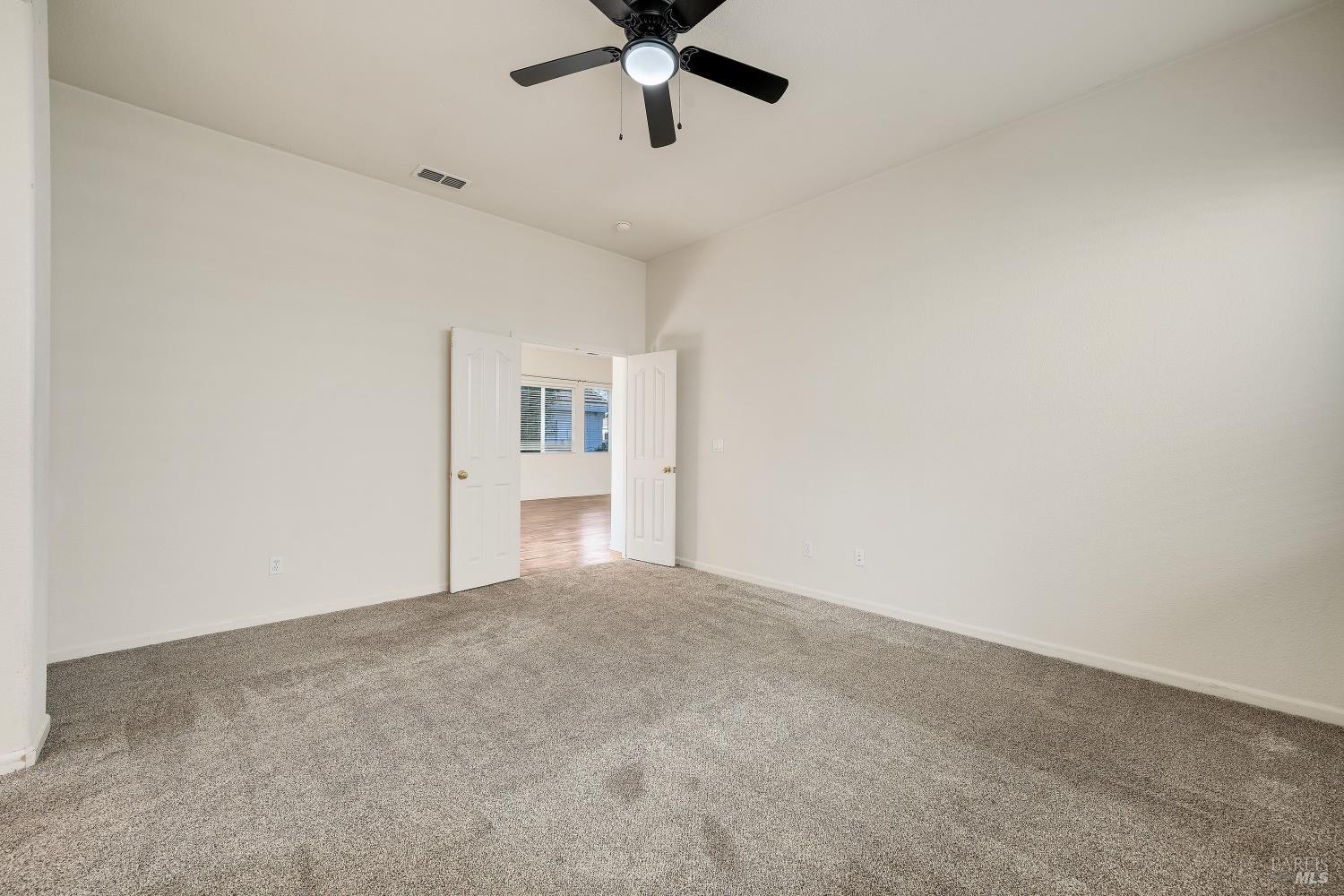 Detail Gallery Image 14 of 33 For 1651 Little Rock Cir, Suisun City,  CA 94585 - 3 Beds | 2 Baths